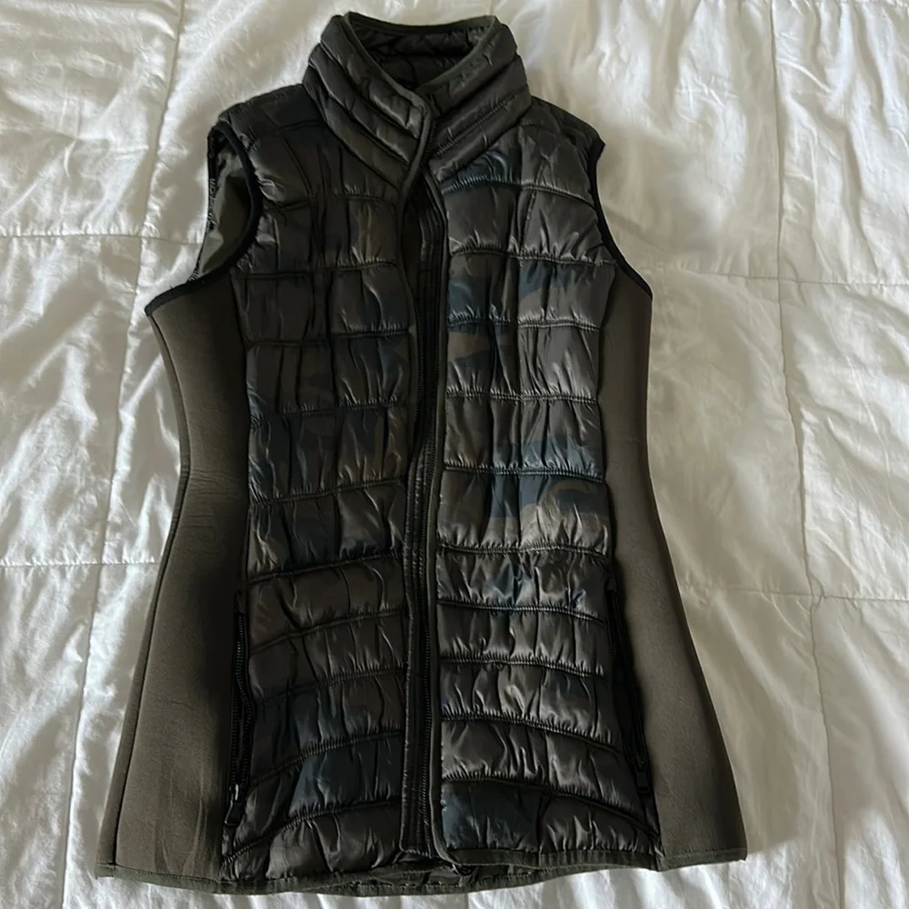 Micheal Kors vest - Picture 1 of 3